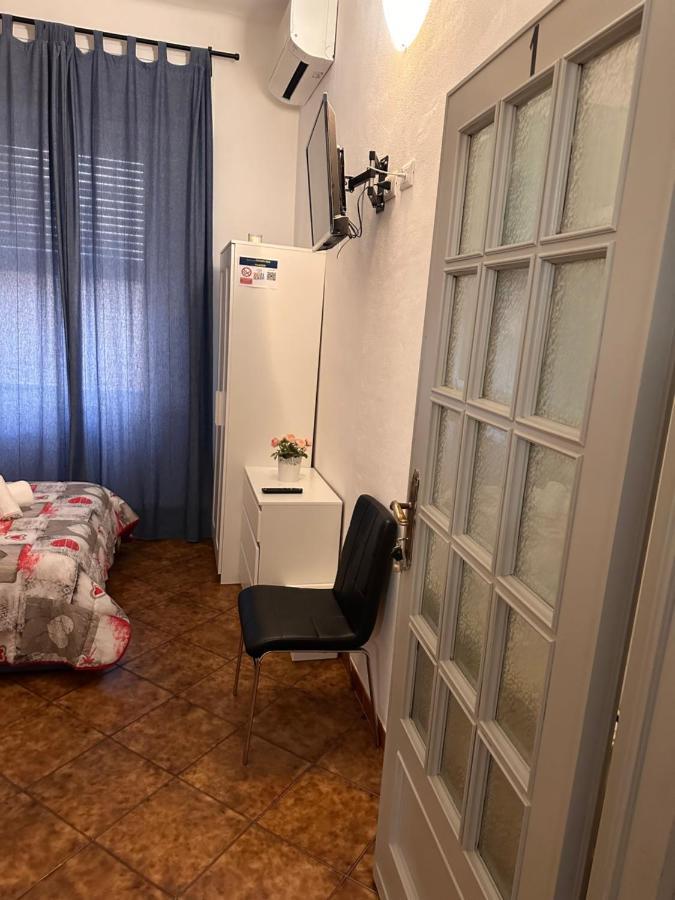 Crown Guest House Пиза Екстериор снимка