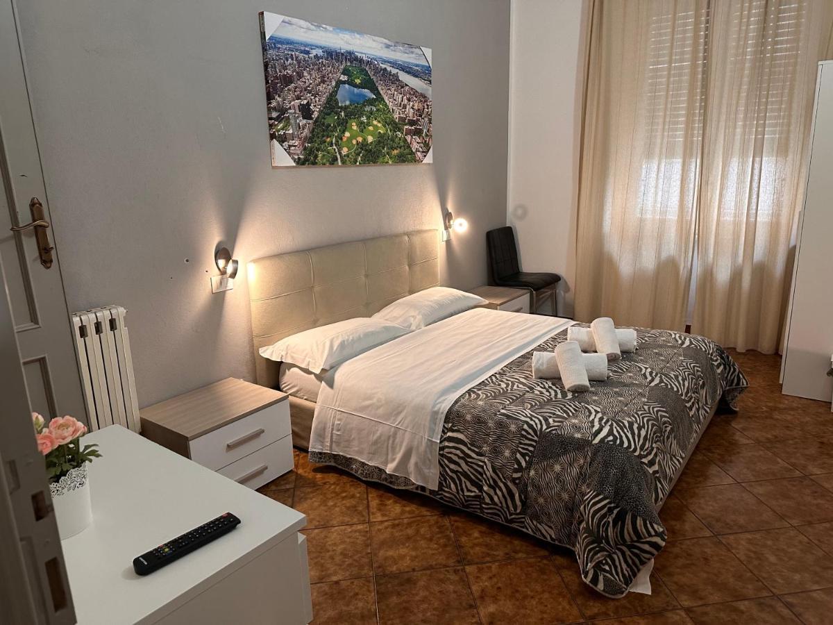 Crown Guest House Пиза Екстериор снимка
