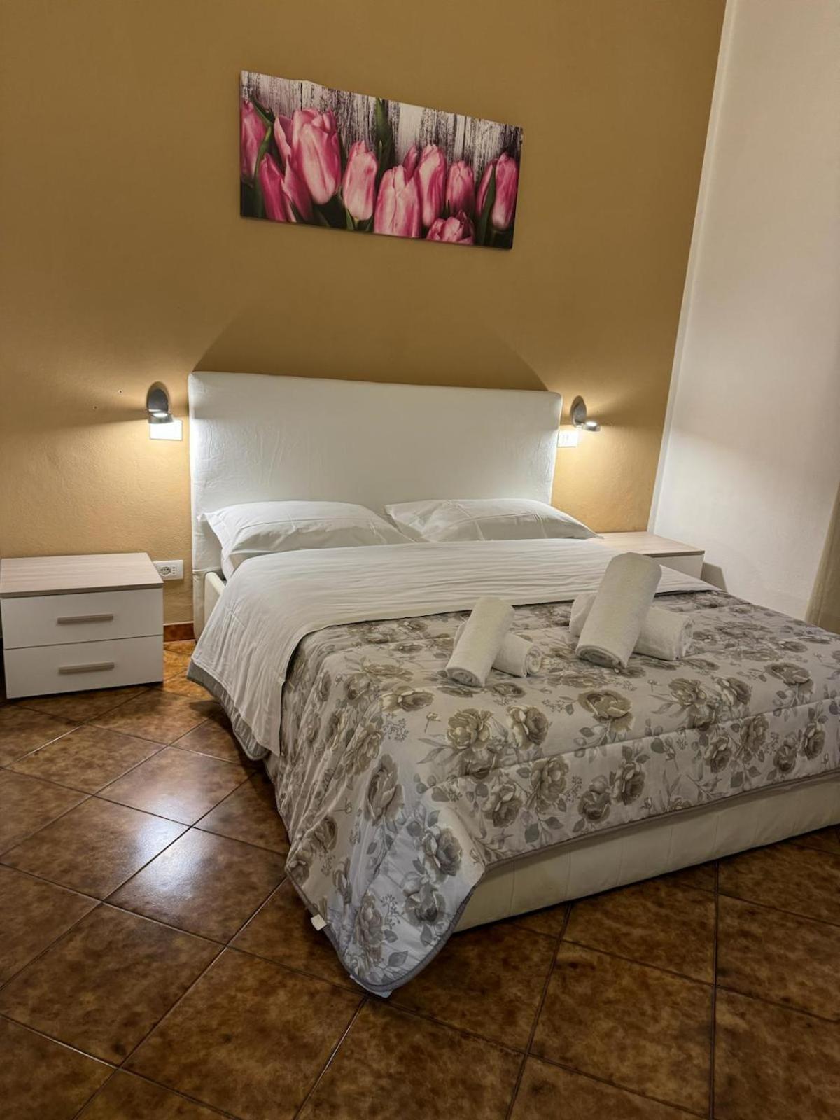 Crown Guest House Пиза Екстериор снимка