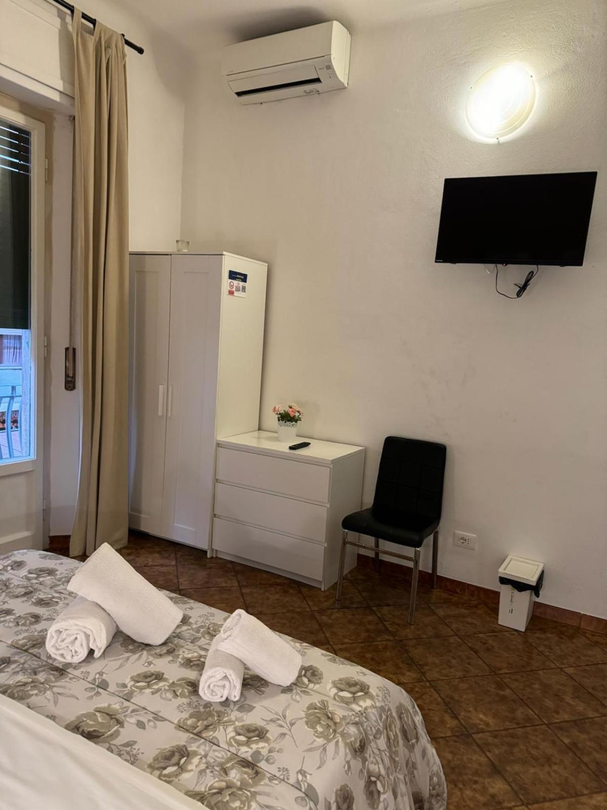 Crown Guest House Пиза Екстериор снимка