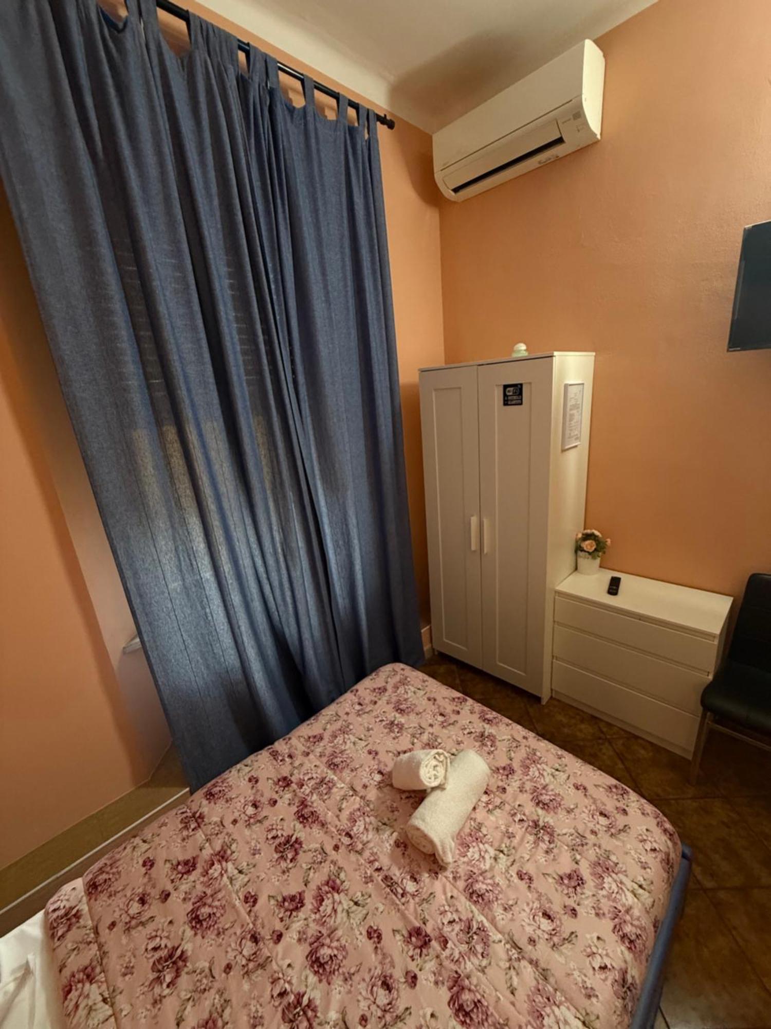 Crown Guest House Пиза Екстериор снимка